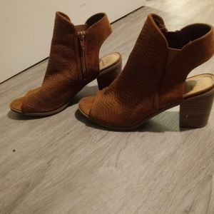 Country style boot sandals